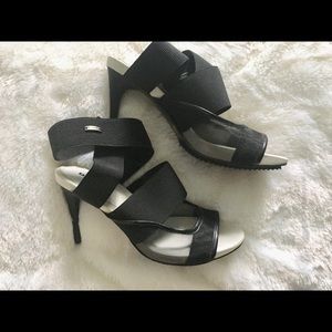 Diesel Sz 40 Black and white sexy and sporty heels